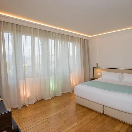 Boutique Loriente Hotell 4*